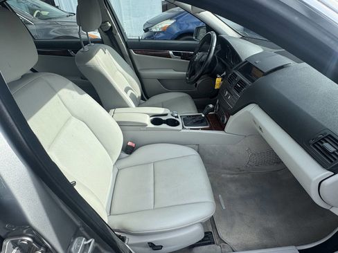Used 2010 Mercedes-Benz C 300 4MATIC Sedan image 14