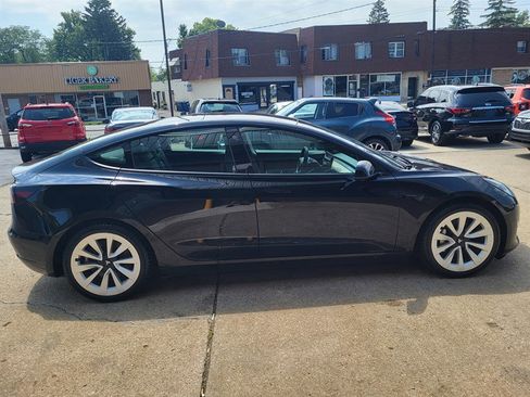 Used 2021 Tesla Model 3 Long Range image 8