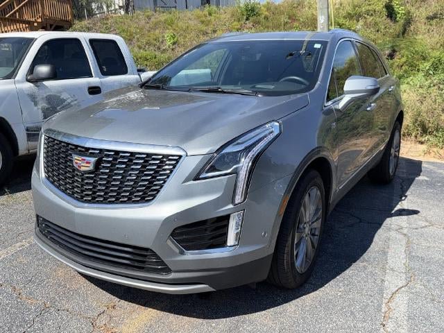 Used 2024 Cadillac XT5 Premium Luxury w/ Technology Package FWD image 3
