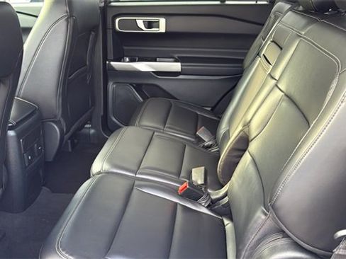 Used 2023 Ford Explorer XLT w/ Equipment Group 202A image 12