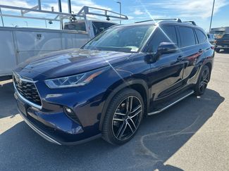 Used 2022 Toyota Highlander Platinum AWD/4WD video 1