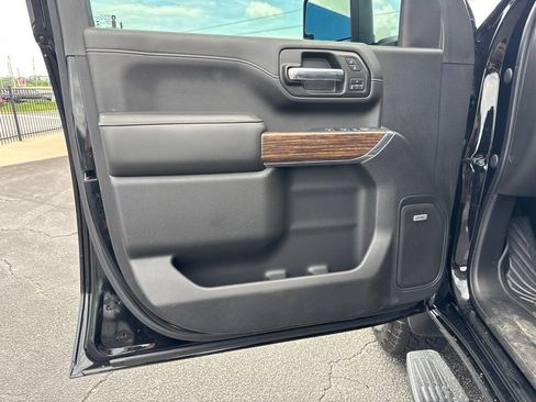 Used 2020 Chevrolet Silverado 2500 High Country w/ Z71 Off-Road Package AWD/4WD image 11