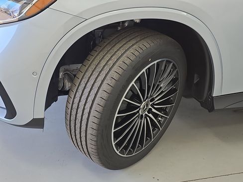 New 2026 Mercedes-Benz GLC 300 4MATIC image 33