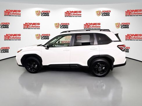 Used 2025 Subaru Forester w/ Convenience Package #1 AWD/4WD image 12