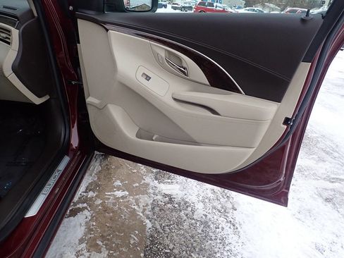 Used 2015 Buick LaCrosse image 26