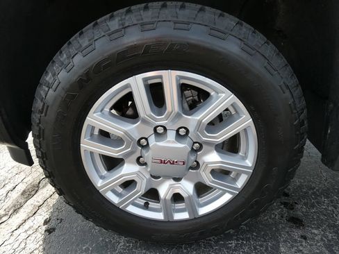 Certified 2024 GMC Sierra 2500 SLT AWD/4WD image 11