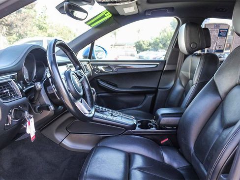 Used 2017 Porsche Macan S image 22