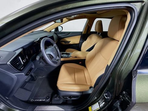 Used 2025 Lexus NX 350h AWD w/ Accessory Package (2T) image 19