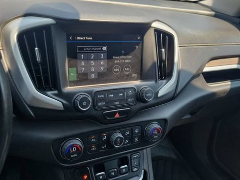 Used 2018 GMC Terrain SLE w/ Driver Convenience Package FWD image 15