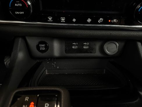 Used 2025 Nissan Rogue SV FWD image 25