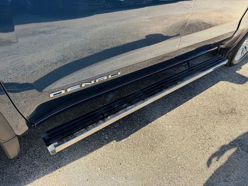 Used 2019 GMC Sierra 1500 Denali w/ Denali Ultimate Package AWD/4WD image 13