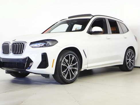 Used 2022 BMW X3 sDrive30i w/ M Sport Package RWD image 2