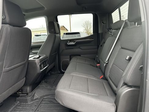 Used 2025 GMC Sierra 1500 Elevation w/ Preferred Package image 18