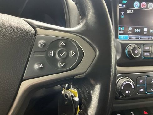Used 2017 Chevrolet Colorado Z71 image 18