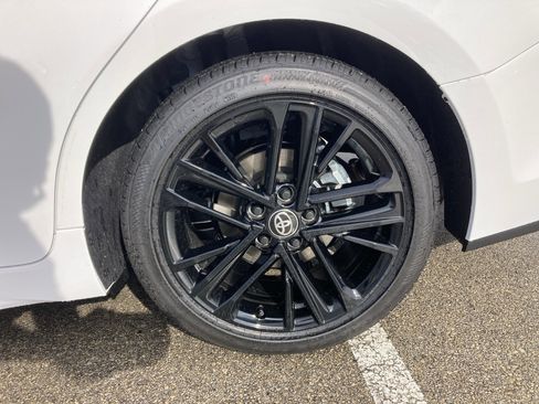 Used 2026 Toyota Camry SE w/ Convenience Package image 19