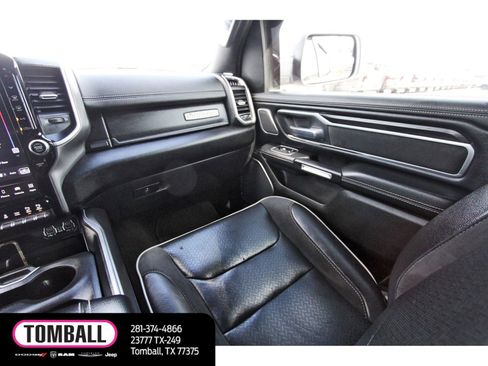 Used 2023 RAM 1500 Laramie AWD/4WD image 11