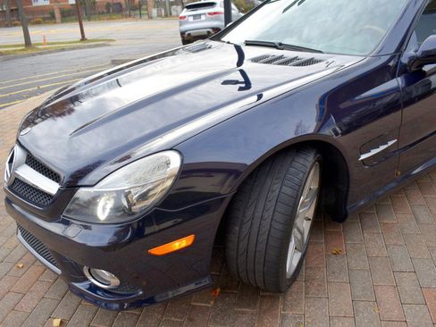 Used 2009 Mercedes-Benz SL 550 image 7