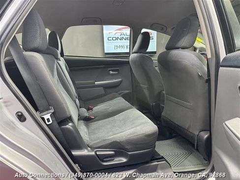 Used 2014 Toyota Prius V Two image 8