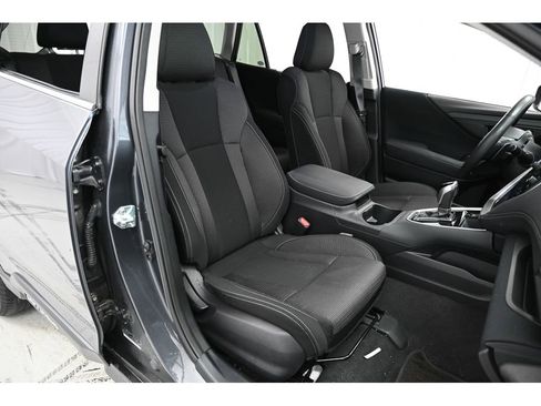 Used 2024 Subaru Outback Premium image 16