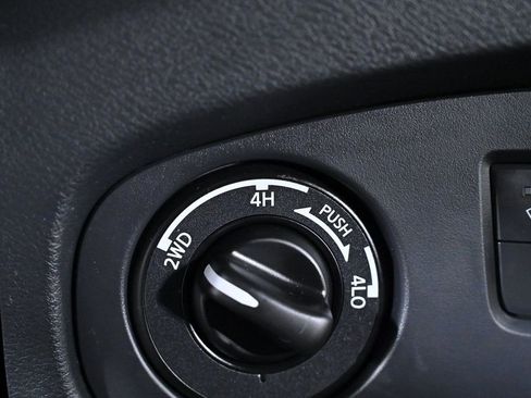 Used 2023 Nissan Frontier PRO-4X w/ Technology Package AWD/4WD image 20
