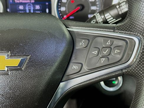 Used 2019 Chevrolet Equinox LT image 14