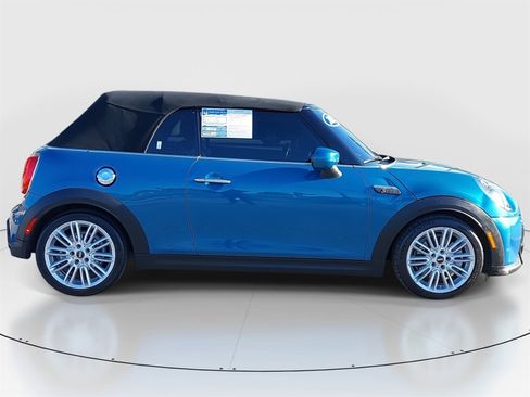 Used 2022 MINI Cooper S image 4