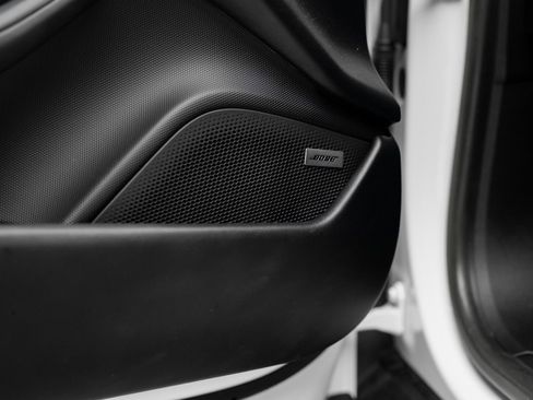 Used 2022 Porsche Taycan image 55