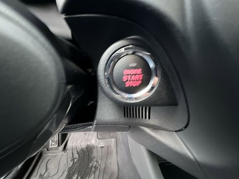 Certified 2025 Subaru Forester Limited image 17