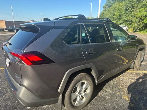 Used 2019 Toyota RAV4 XLE w/ Convenience Package AWD/4WD image 5