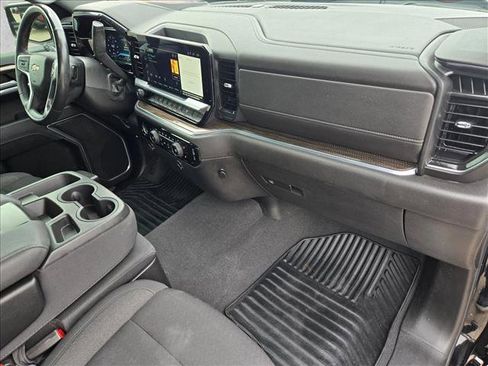 Used 2022 Chevrolet Silverado 1500 LT image 20