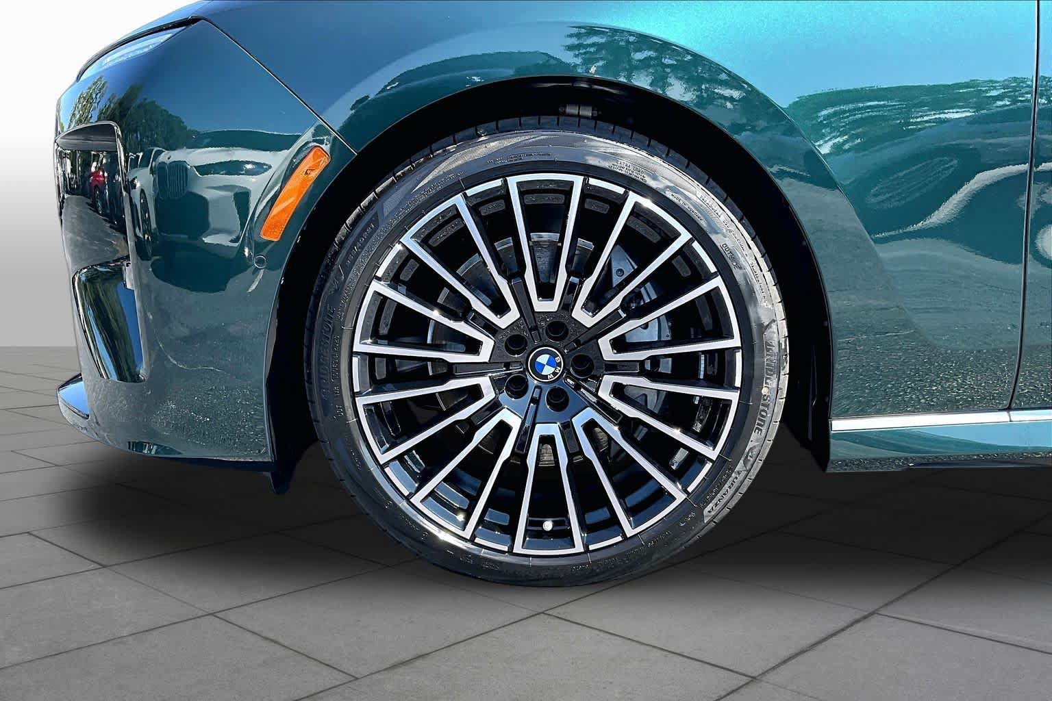 New 2027 BMW 740i w/ Executive Package RWD image 11