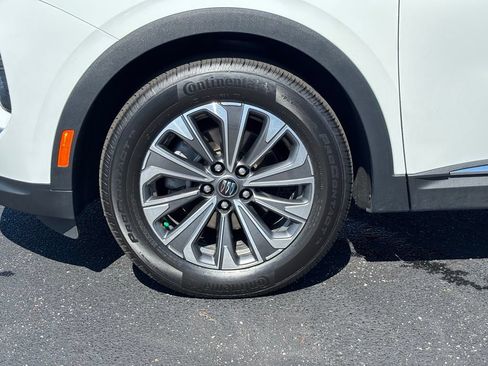 Used 2024 Buick Envision Preferred AWD/4WD image 11