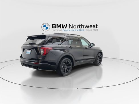 Used 2023 Ford Explorer ST-Line w/ Class IV Trailer Tow Package AWD/4WD image 3