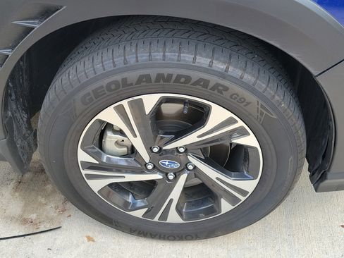 Used 2024 Subaru Crosstrek 2.0i Premium image 8