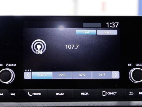 Certified 2025 Honda CR-V Sport image 32