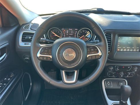 Certified 2018 Jeep Compass Sport w/ Tech Group image 14