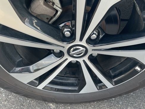 Used 2023 Nissan Sentra SV image 8