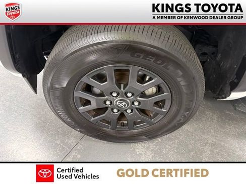 Certified 2025 Toyota 4Runner SR5 AWD/4WD image 28