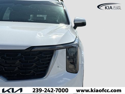 New 2026 Kia Sorento S image 8