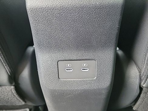 New 2025 Nissan Kicks SR w/ SR Premium Package image 19