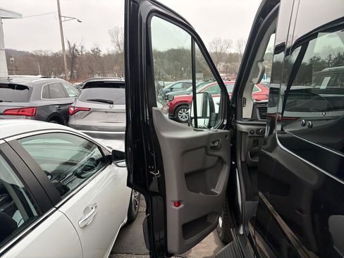 Used 2023 Ford Transit 350 XL image 11