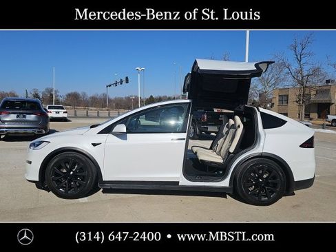 Used 2022 Tesla Model X image 9