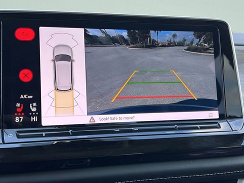 Certified 2025 Volkswagen Atlas SEL image 17