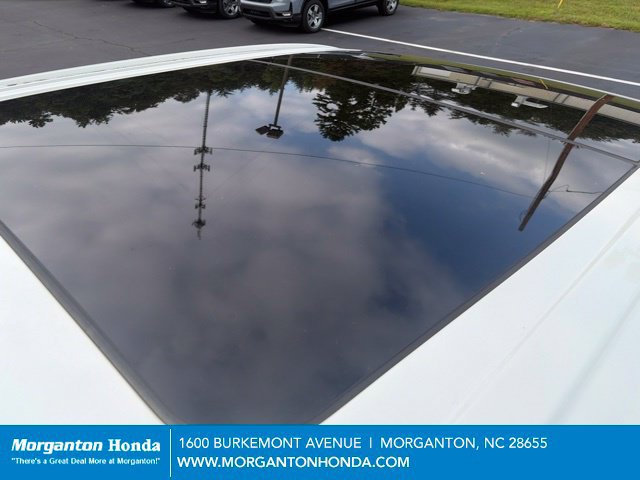 Used 2023 Nissan Titan Platinum Reserve w/ Moonroof Package AWD/4WD image 10
