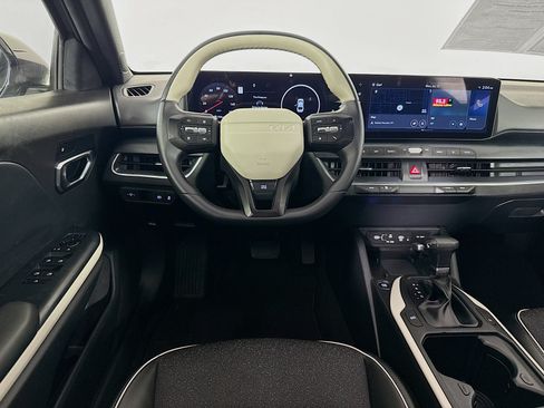 Used 2025 Kia K4 GT-Line FWD image 15