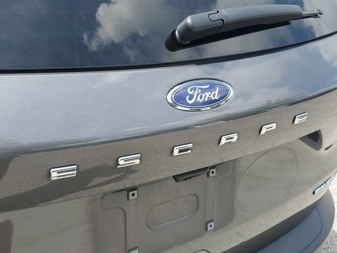 Used 2021 Ford Escape SE AWD/4WD image 5