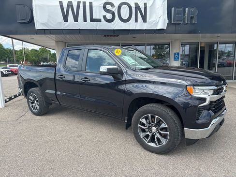 Used 2023 Chevrolet Silverado 1500 LT AWD/4WD image 1