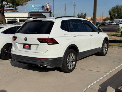 Used 2020 Volkswagen Tiguan S FWD image 3