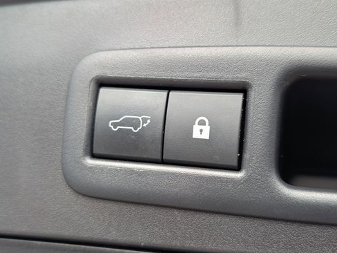 Used 2020 Lexus UX 250h w/ Premium Package image 11