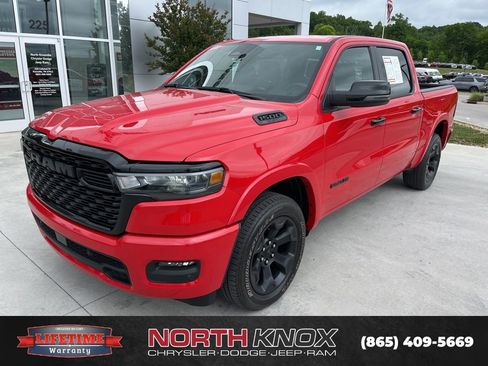 Used 2025 RAM 1500 Lone Star AWD/4WD image 1